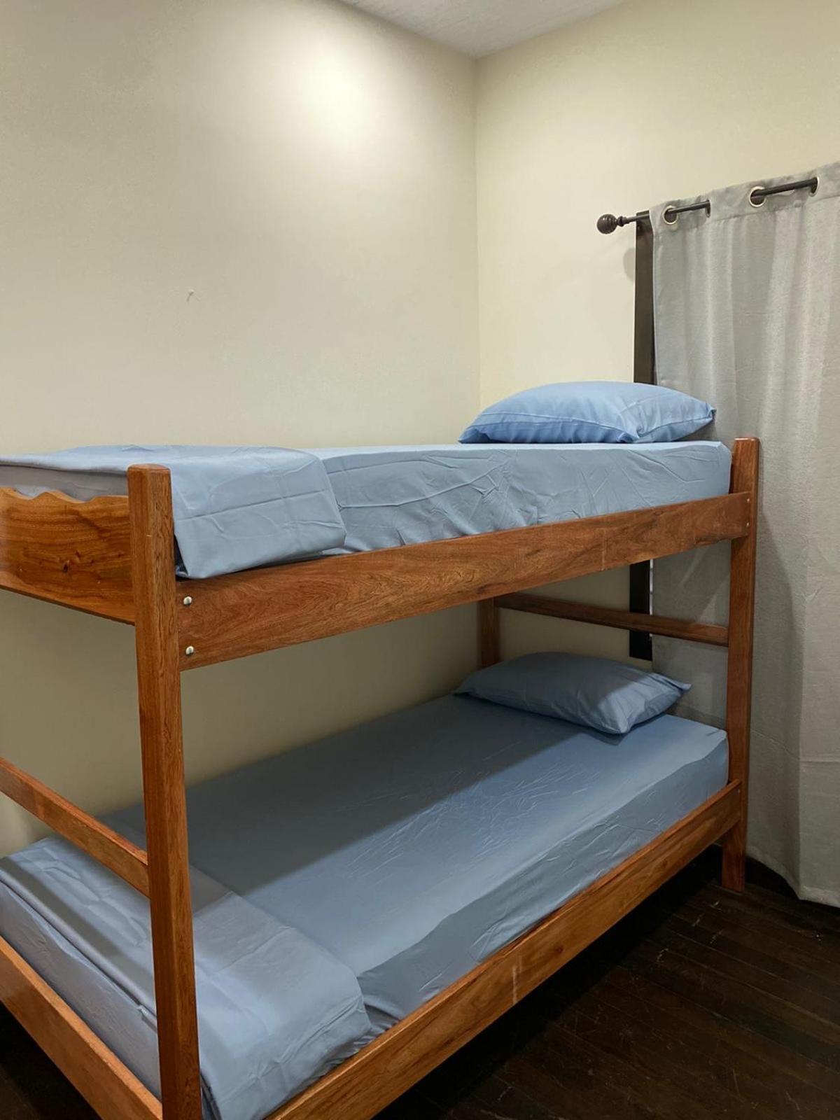 Travelart Backpackers Hostel Belize City Exterior photo