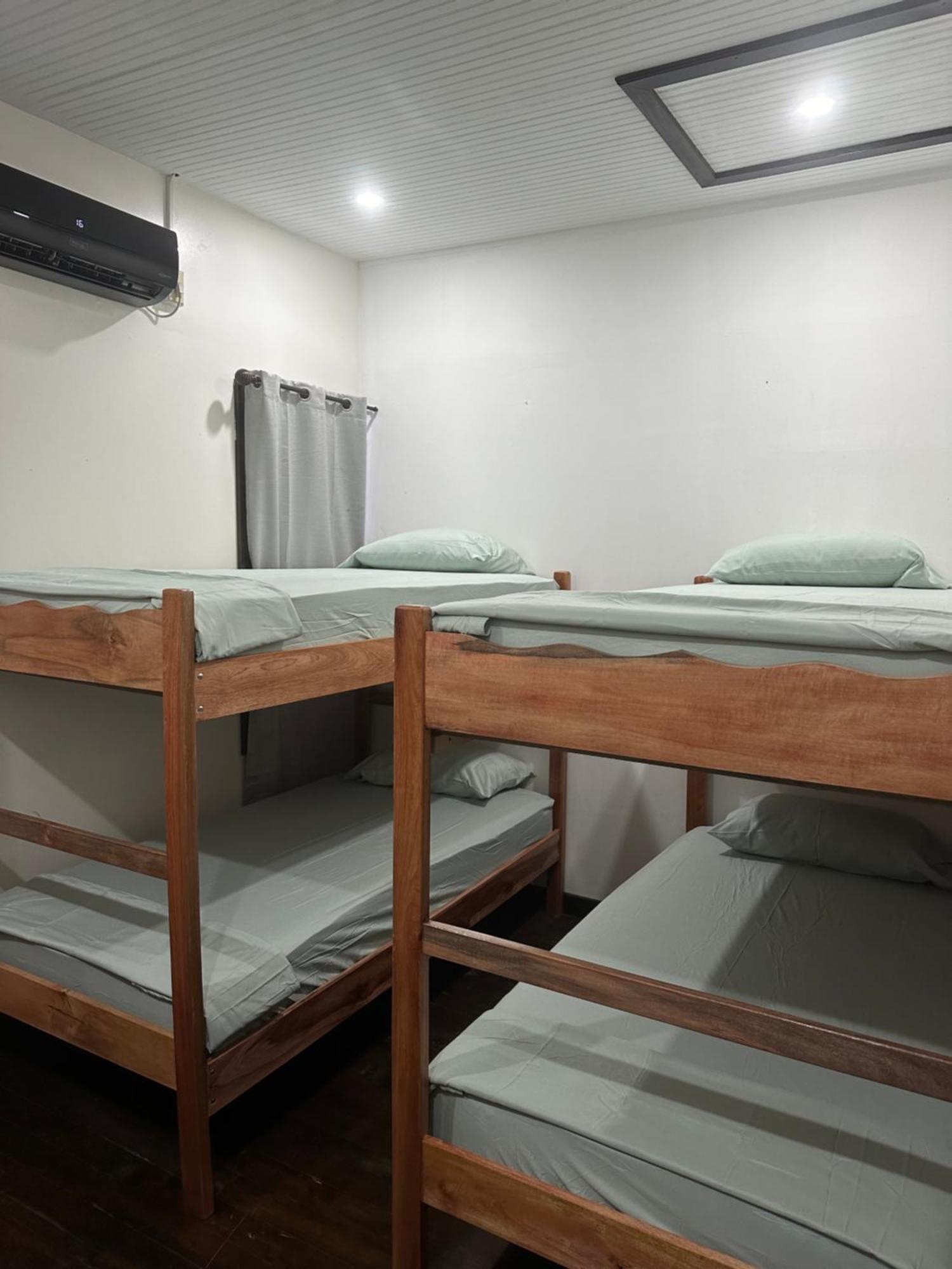 Travelart Backpackers Hostel Belize City Exterior photo
